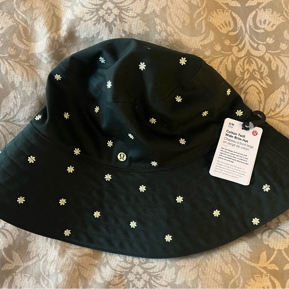Lululemon athletica women’s wide brim hat